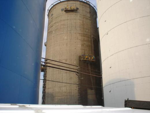Repair and strengthening of sugar silos